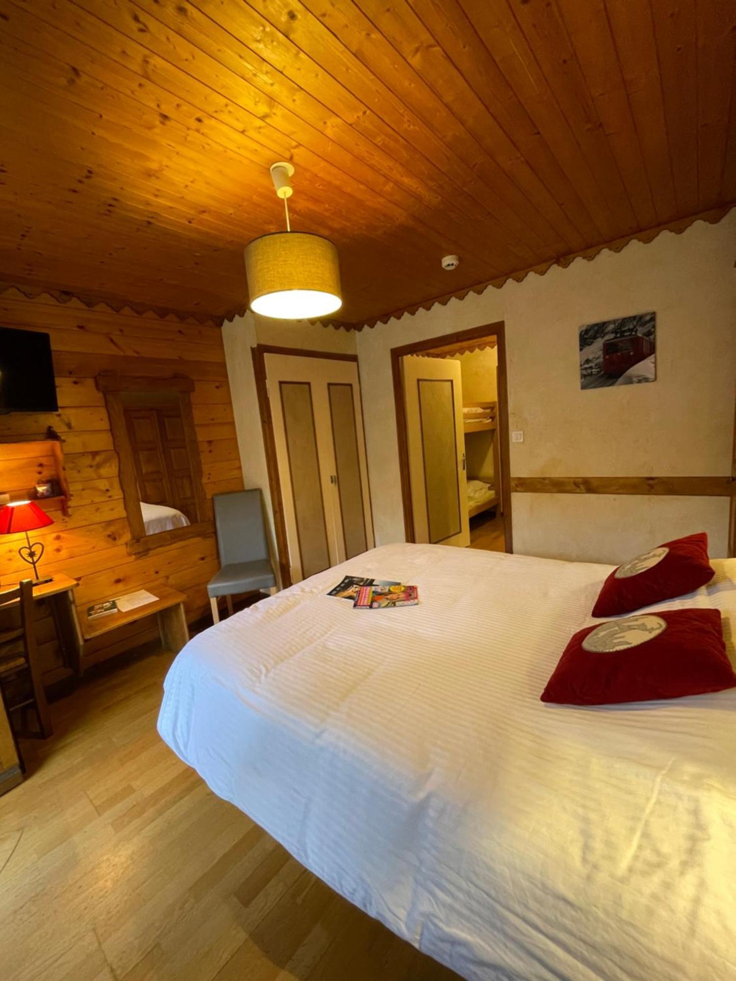 Hotel Le Ferraillon อาบงดองซ์ ภายนอก รูปภาพ